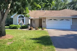 988 Horizon St, Vadnais Heights, MN 55127 - Photo 1