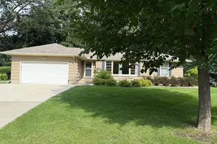 215 Maple Hill Rd, Hopkins, MN 55343 - Photo 1