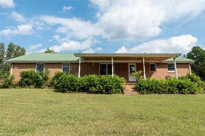 5404 Beech Tree Drive - Photo 1
