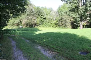 3168 Rockford St, Mount Airy, NC 27030 - Photo 2