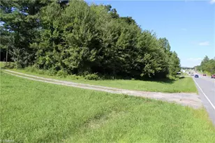 3168 Rockford St, Mount Airy, NC 27030 - Photo 4