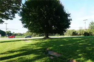 104 E Lee Ave, Yadkinville, NC 27055 - Photo 6