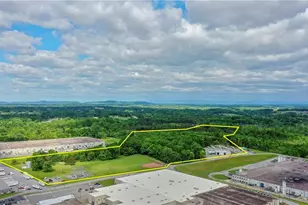 529 E Main St, Yadkinville, NC 27055 - Photo 4