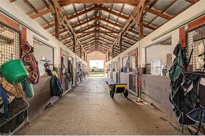 100 Equus Loop, Natural Bridge, VA 24578 - Photo 18