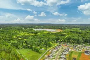 737 Joyce Cir, High Point, NC 27265 - Photo 2