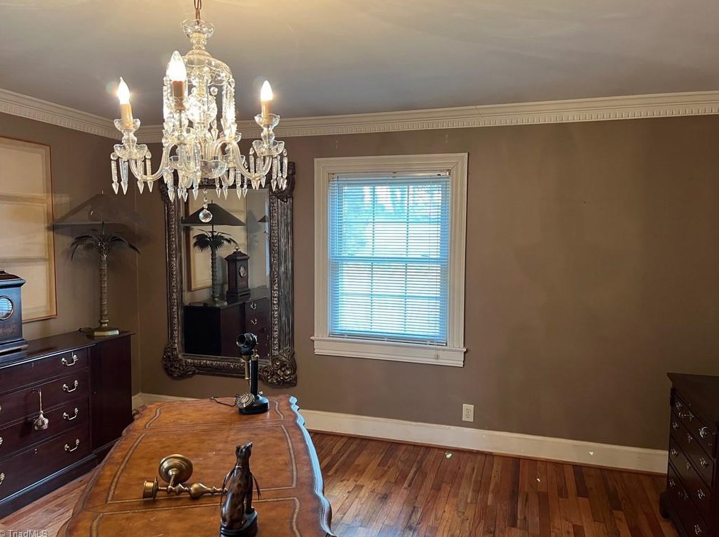 802 Lake Dr, Thomasville NC  27360-2625 exterior