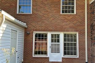 3933 Valley Ct, Winston-Salem, NC 27106 - Photo 2