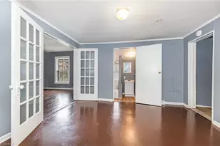 137 Ridge St, Reidsville, NC 27320 - Photo 2