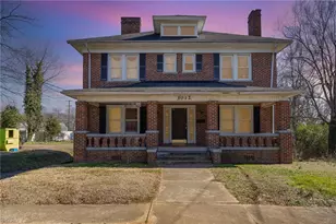 1012 S Main St, Burlington, NC 27215 - Photo 2