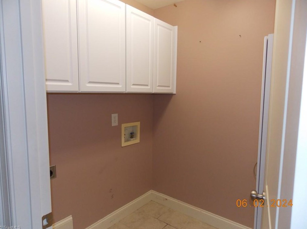 8512 Springbirch Ter, Stokesdale NC  27357-8591 exterior