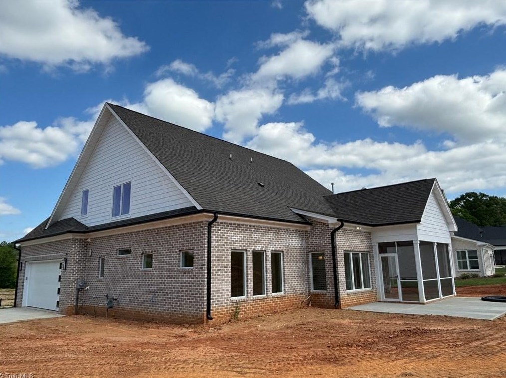 565 Brookberry Farm Cir, Winston Salem NC  27106-8731 exterior