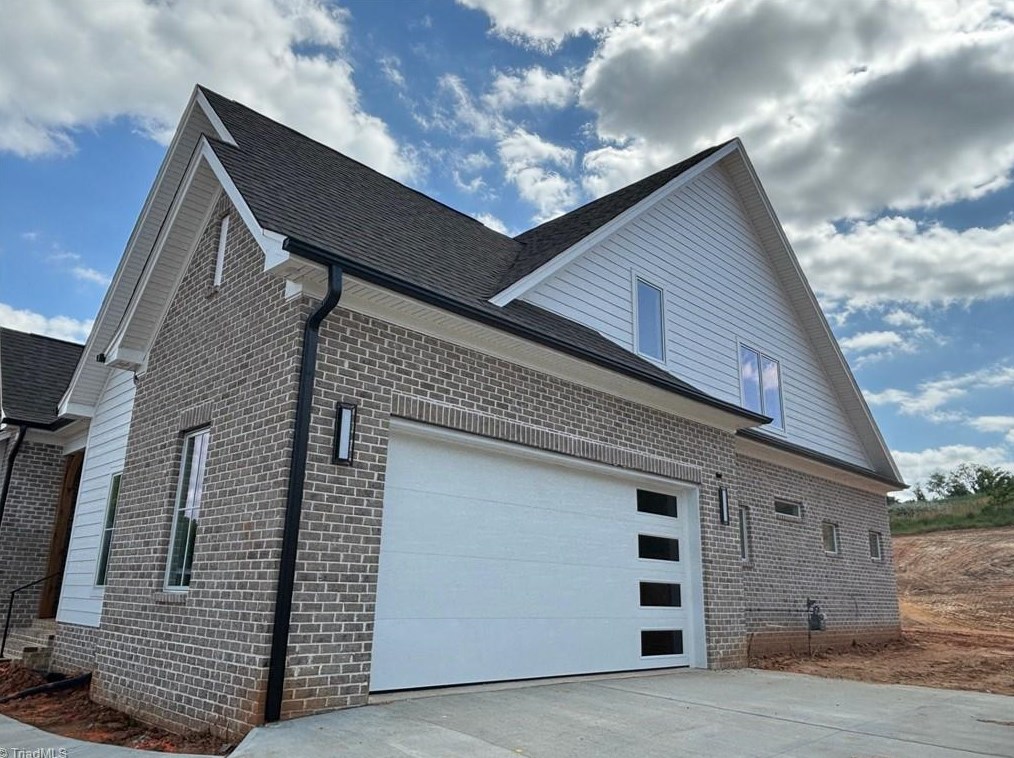 565 Brookberry Farm Cir, Winston Salem NC  27106-8731 exterior