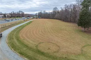 7340 Old Country Ln, Mebane, NC 27302 - Photo 20