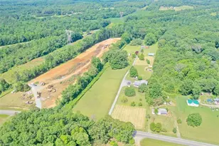 5729 Julian Airport Rd, Liberty, NC 27298 - Photo 16
