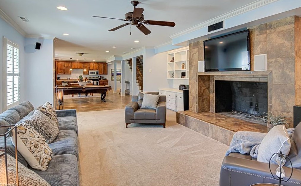 1109 Rockford Rd, High Point NC  27262-4654 exterior