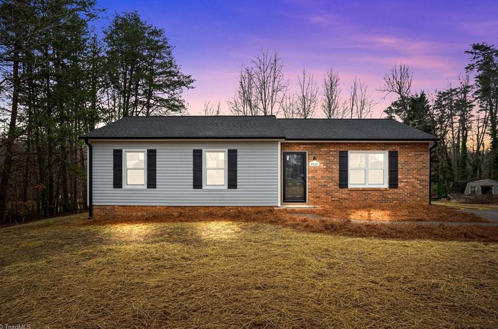 1921 Clover Trail, Walkertown, NC 27051