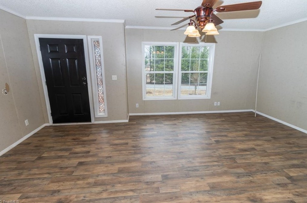 125 Austin Ln, Stokesdale, NC 27357