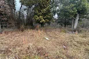 349 E King St, King, NC 27021 - Photo 6