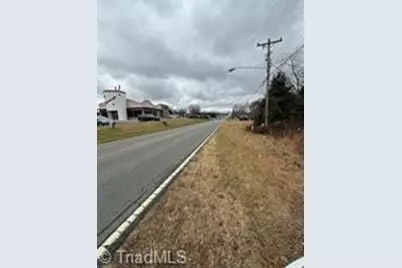 349 E King Street, King, NC 27021 - Photo 2