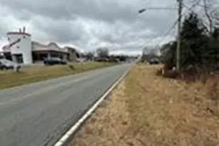 349 E King St, King, NC 27021 - Photo 2