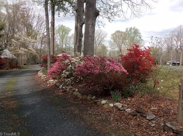 5302 Ridge Rd, Seagrove, NC 27341