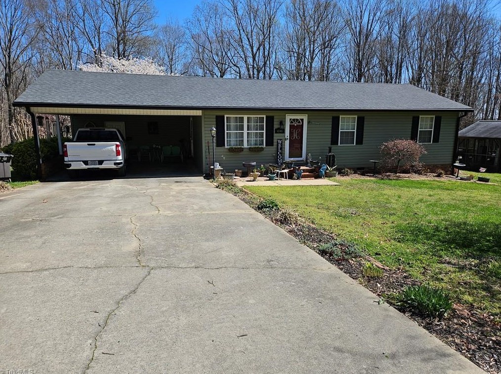 4046 Granby St, Winston Salem, NC 27101-2176