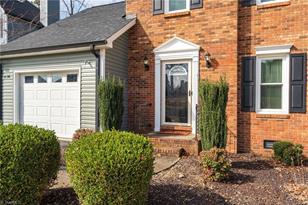 1136 Stamford Club Dr - Photo 4