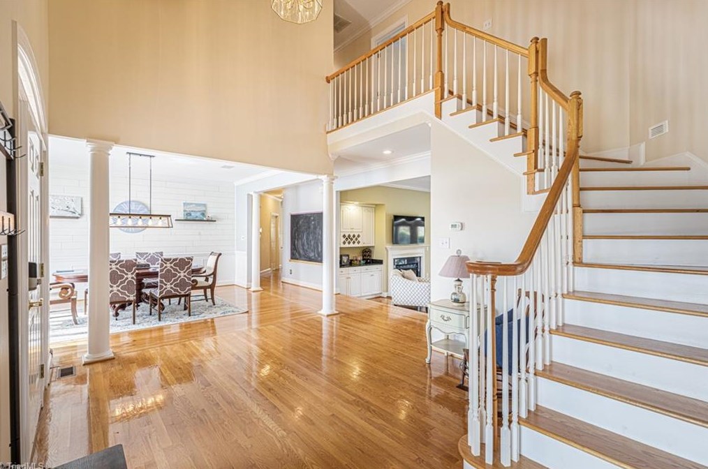 5202 Hayward Dr, Greensboro, NC 27406