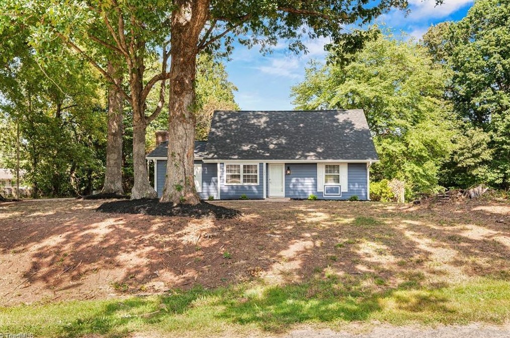 131 Sparrow Rd, Eden, NC 27288