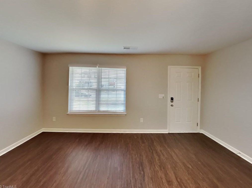 1505 Hamilton Hills Dr, Greensboro, NC 27406