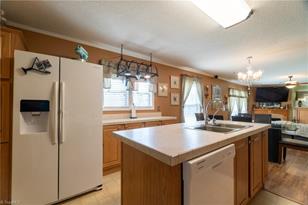 3555 Meadowdale Ln - Photo 10