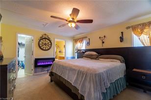 3555 Meadowdale Ln - Photo 16