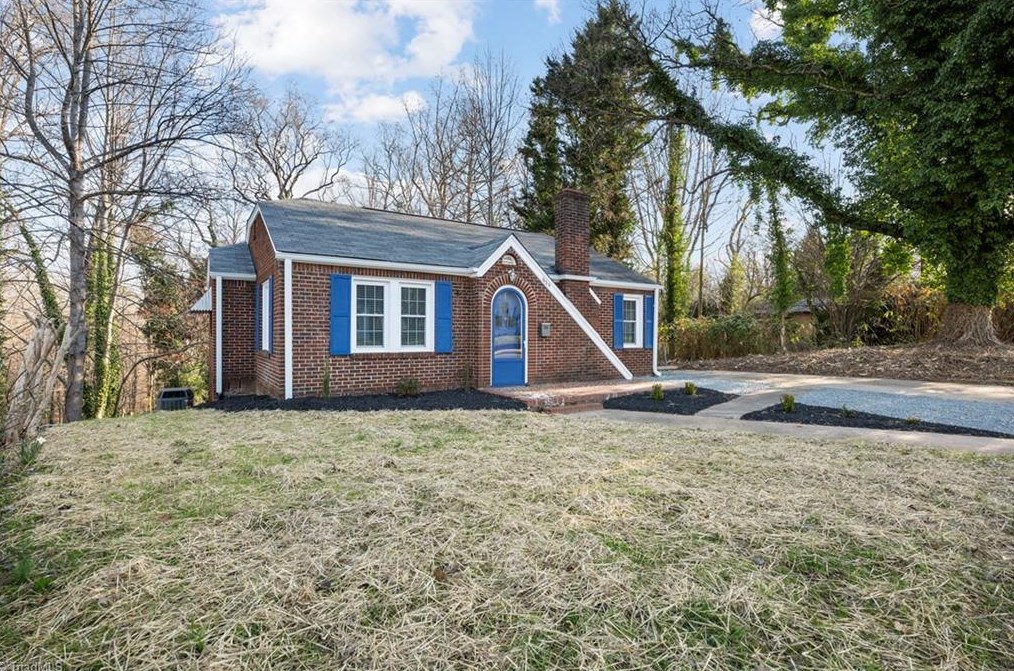 664 Elk Spur St, Elkin NC  28621-3208 exterior