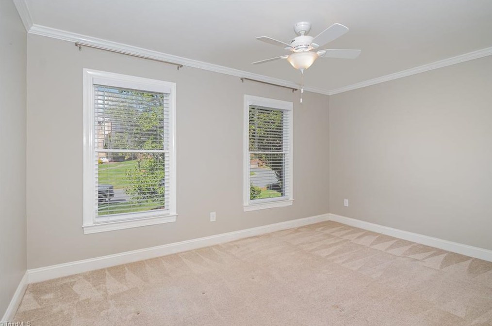 8068 Glengarriff Rd, Clemmons NC  27012-9192 exterior