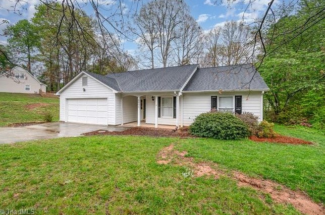6803 River Hills Dr, Greensboro, NC 27410