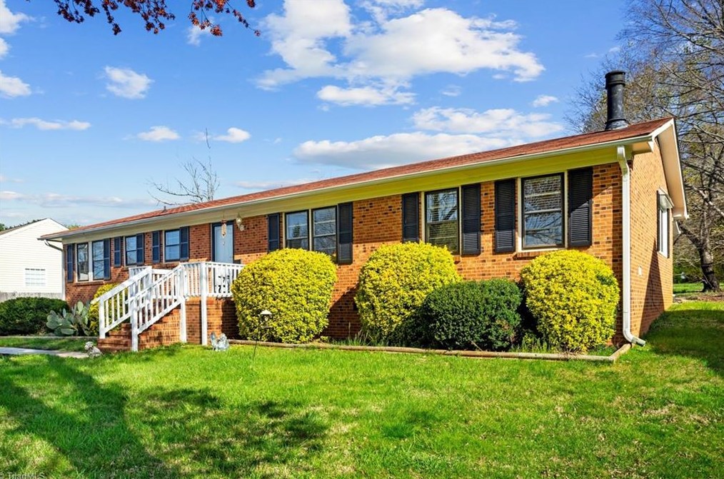 4205 Witwould Ln, Winston Salem, NC 27107-3664
