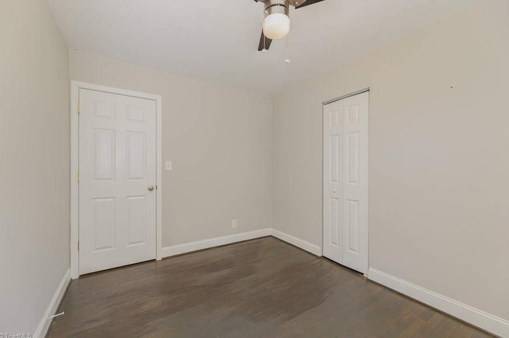 3508 Cloverdale Dr, Greensboro NC  27408-2904 exterior