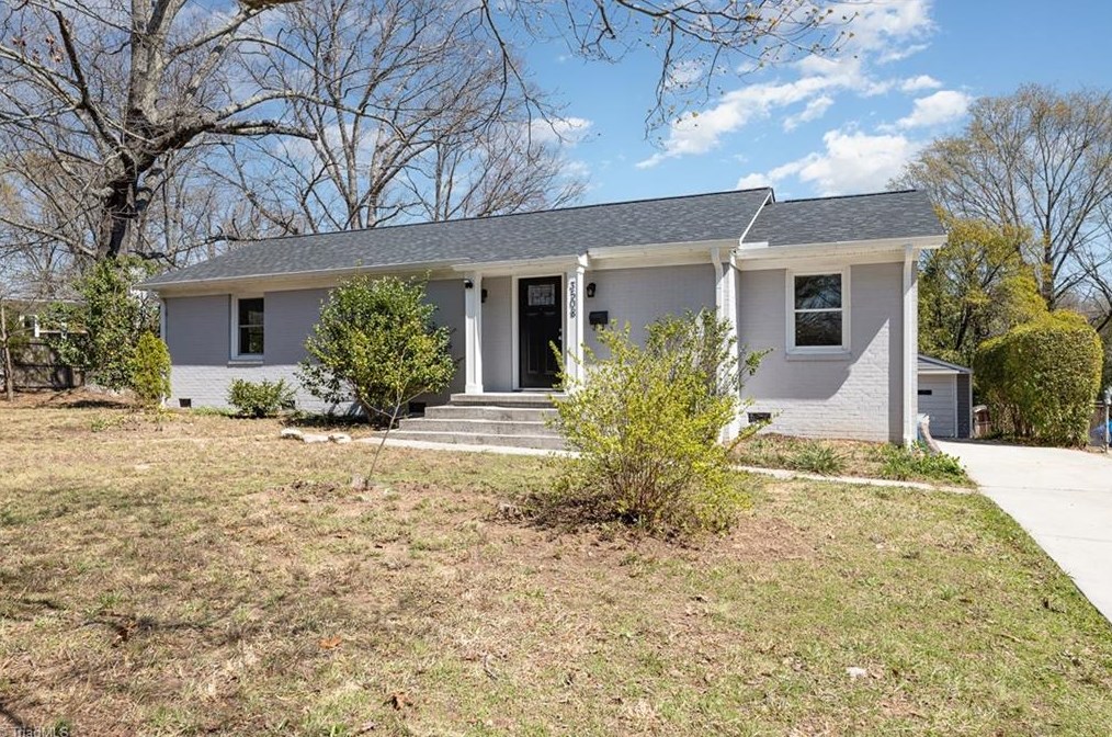 3508 Cloverdale Dr, Greensboro, NC 27408-2904