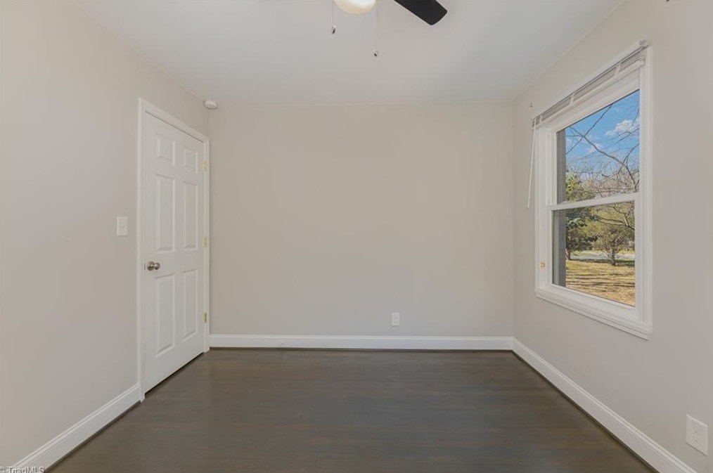 3508 Cloverdale Dr, Greensboro NC  27408-2904 exterior