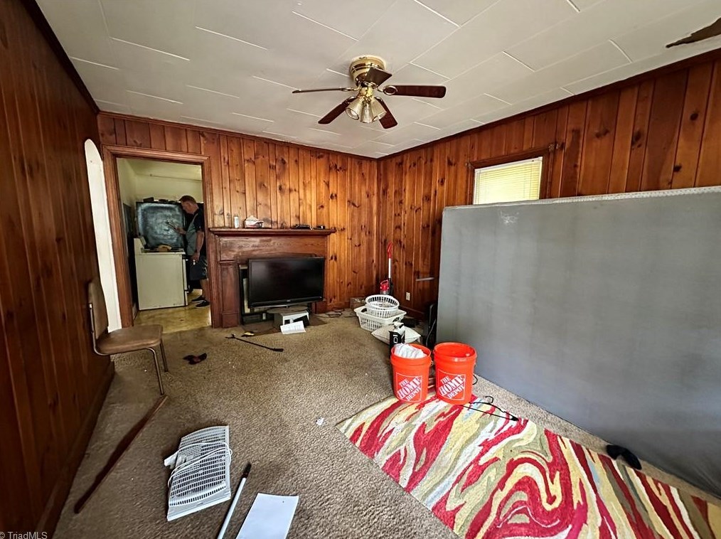 4406 Old Town Dr, Winston Salem, NC 27107-3037