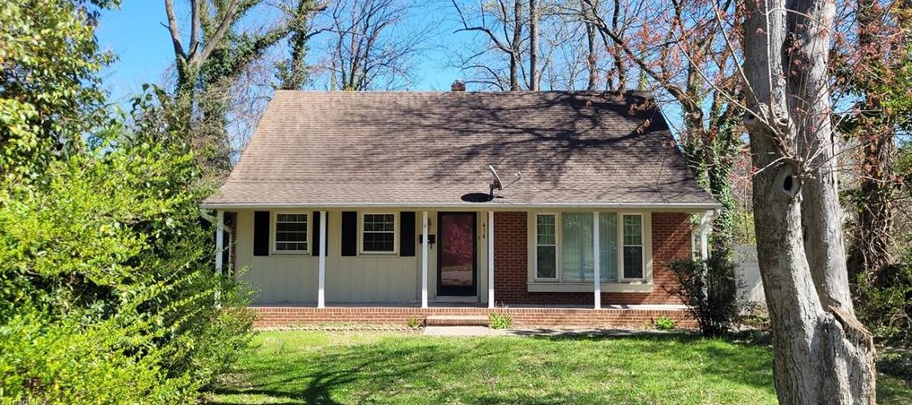 414 E Radiance Dr, Greensboro, NC 27403