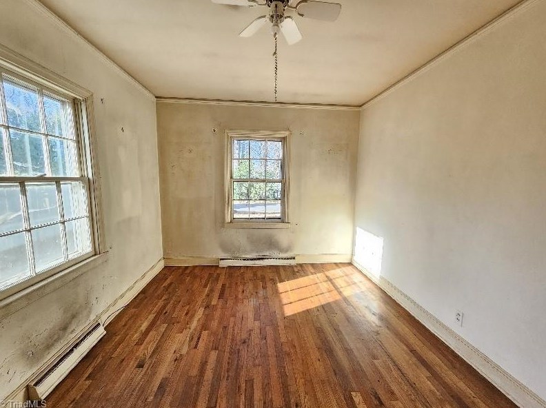 1521 Colonial Ave, Greensboro NC  27408-4907 exterior