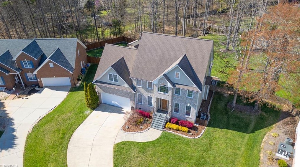 4716 Clifton Park Dr, Jamestown, NC 27282