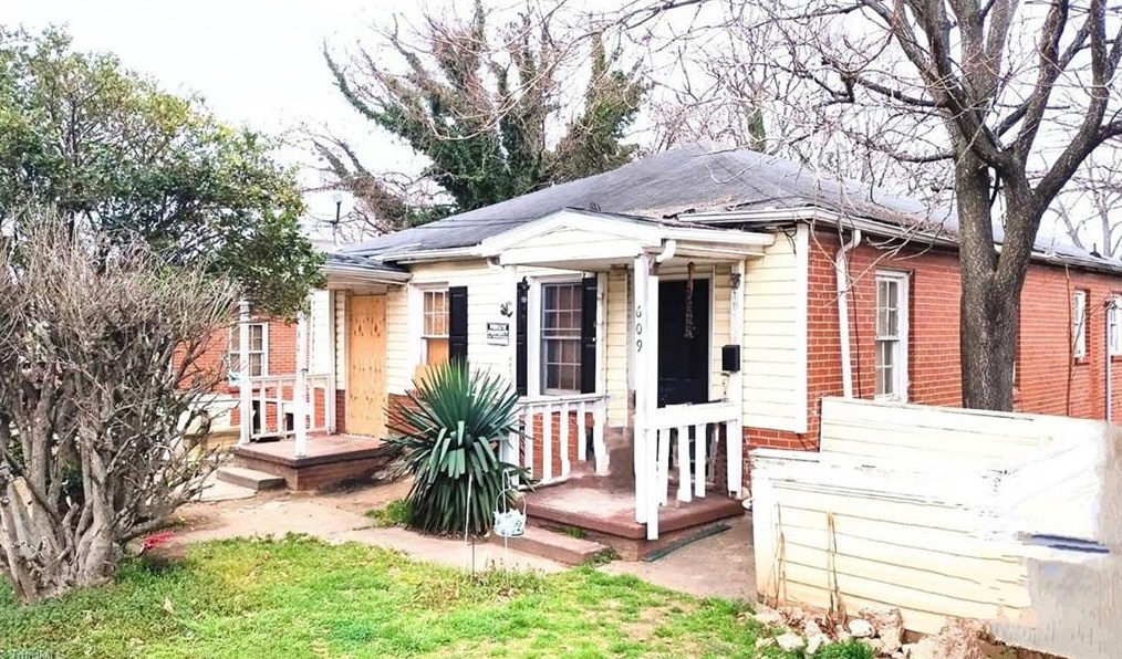 613 Dunleith Ave, Winston Salem, NC 27101-3374