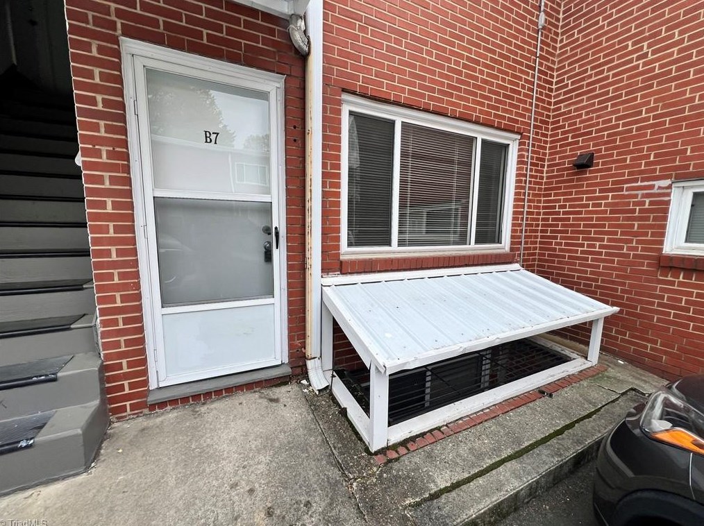 1900 Queen St #b7, Winston Salem, NC 27103