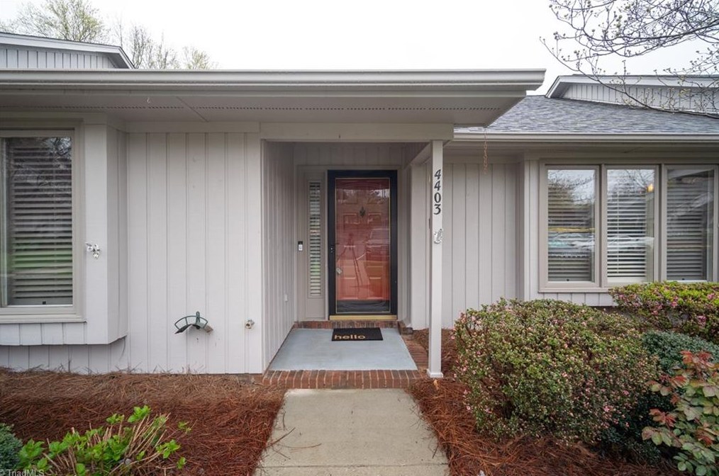 4403 Cove Cay Ln, Greensboro, NC 27410