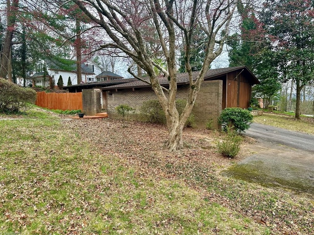 407 Coffey St, North Wilkesboro, NC 28659