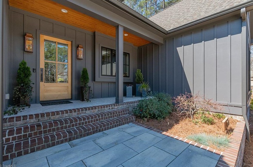 103 Alpine Dr, Lexington, NC 27292