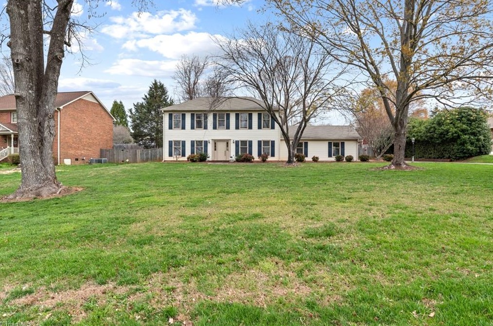 1375 Spring Hill Cir, Kernersville, NC 27284-7549