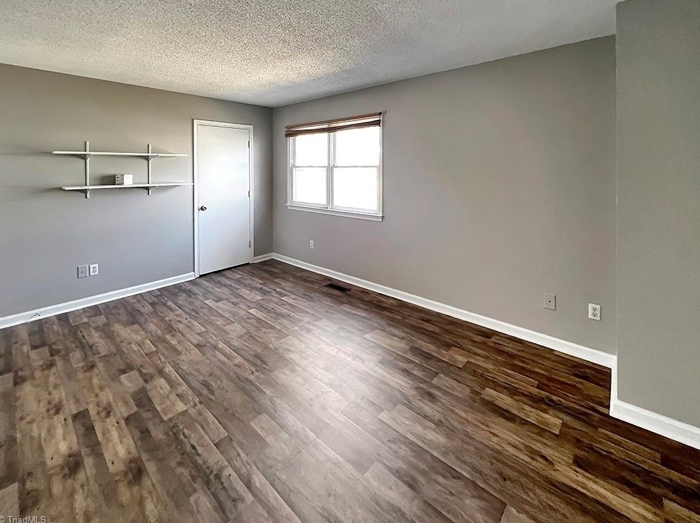 4207 Baylor St, Greensboro NC  27455-2560 exterior